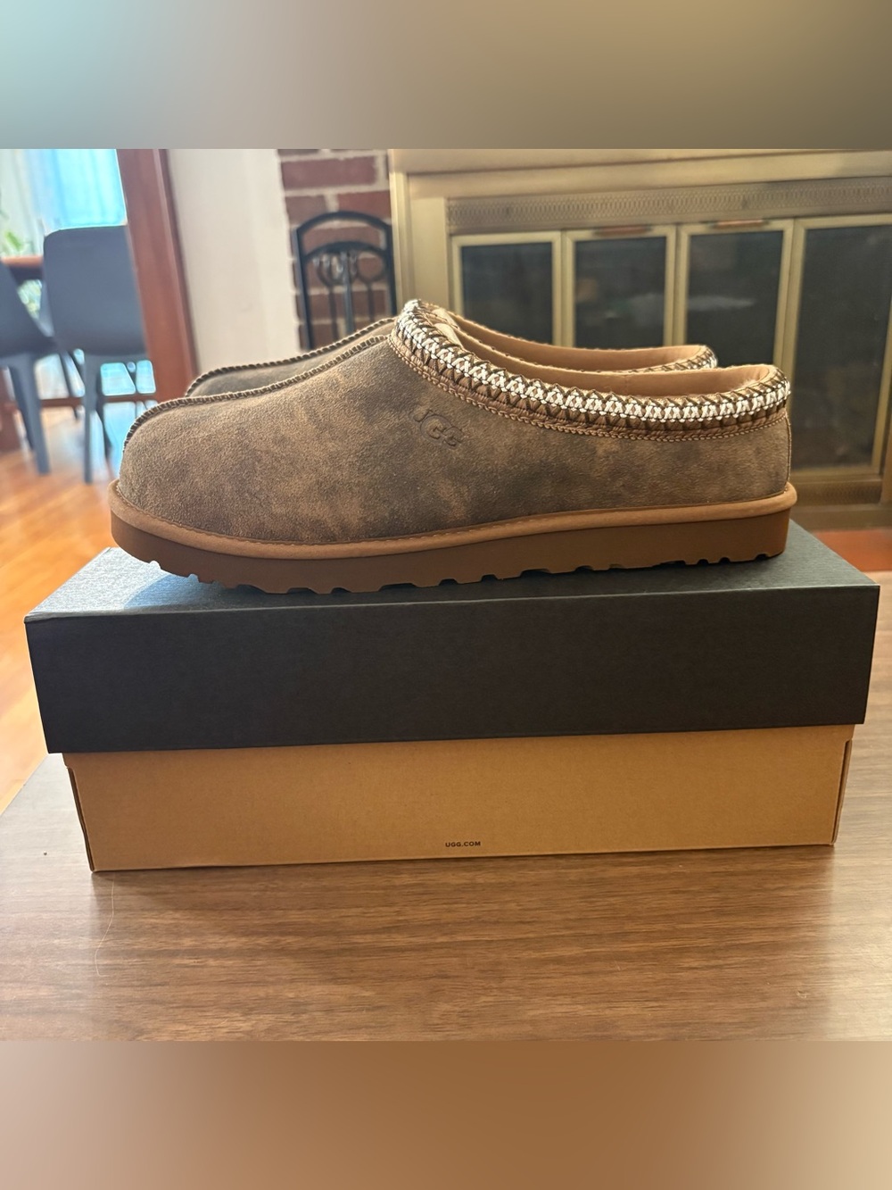Brand new unworn Men’s UGG Tasman Baxter in chestnut.  Size 11.